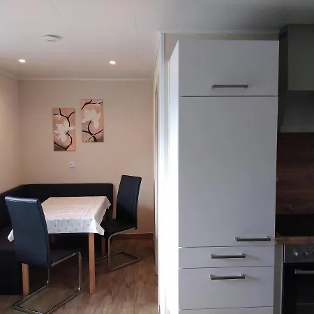 Daire Untere Asshoff In Ahorn Berolzheim